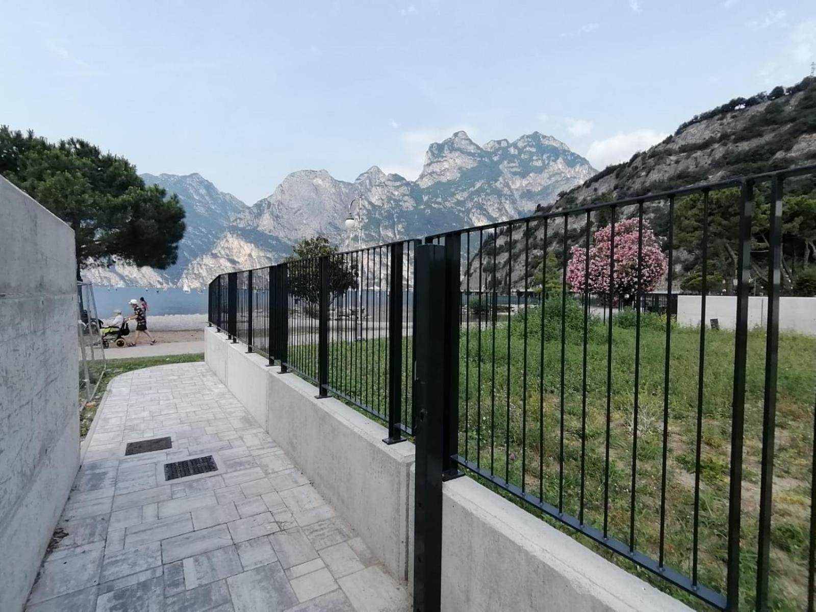 Torbole Lake Front Torbole Sul Garda Esterno foto